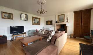 Maison 8 Pièces 219 m² à vendre à Celles-sur-Belle (79370)