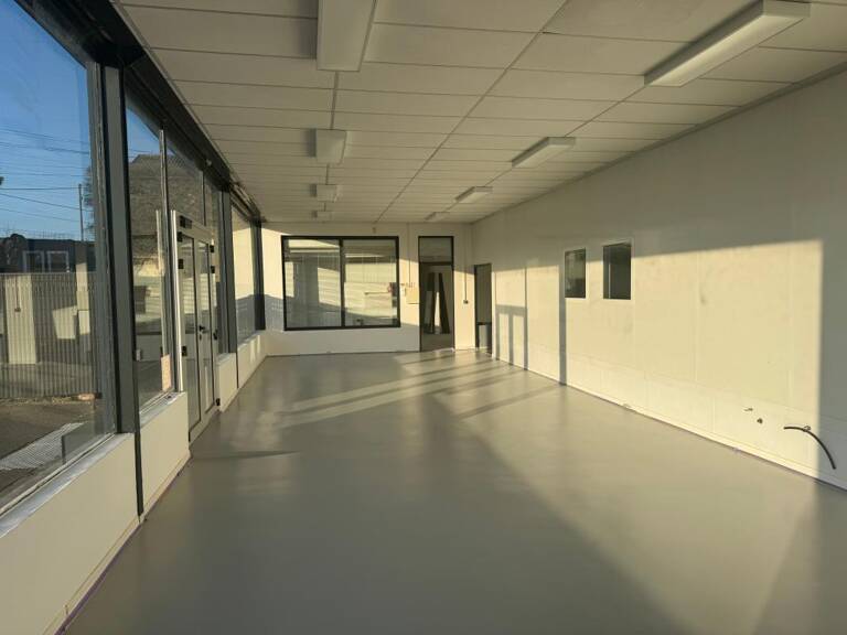 Bien Commercial À Louer — photo 1