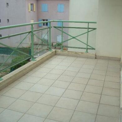 Appartement 3 pièces 852 €