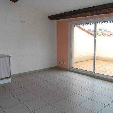 Appartement 3 pièces 590 €