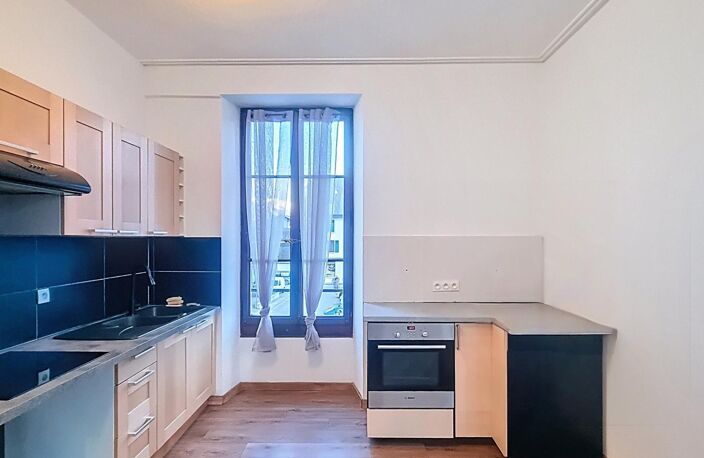 Lumineux T3 67M2 vendu loué au cœur de Taninges — photo 4