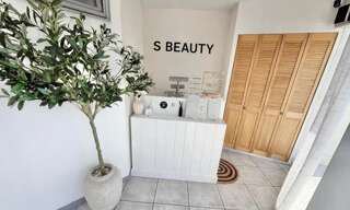 Commerce  55 m² à vendre à Nîmes (30900)