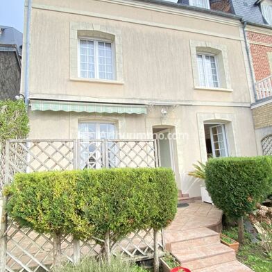 Maison  730000 €