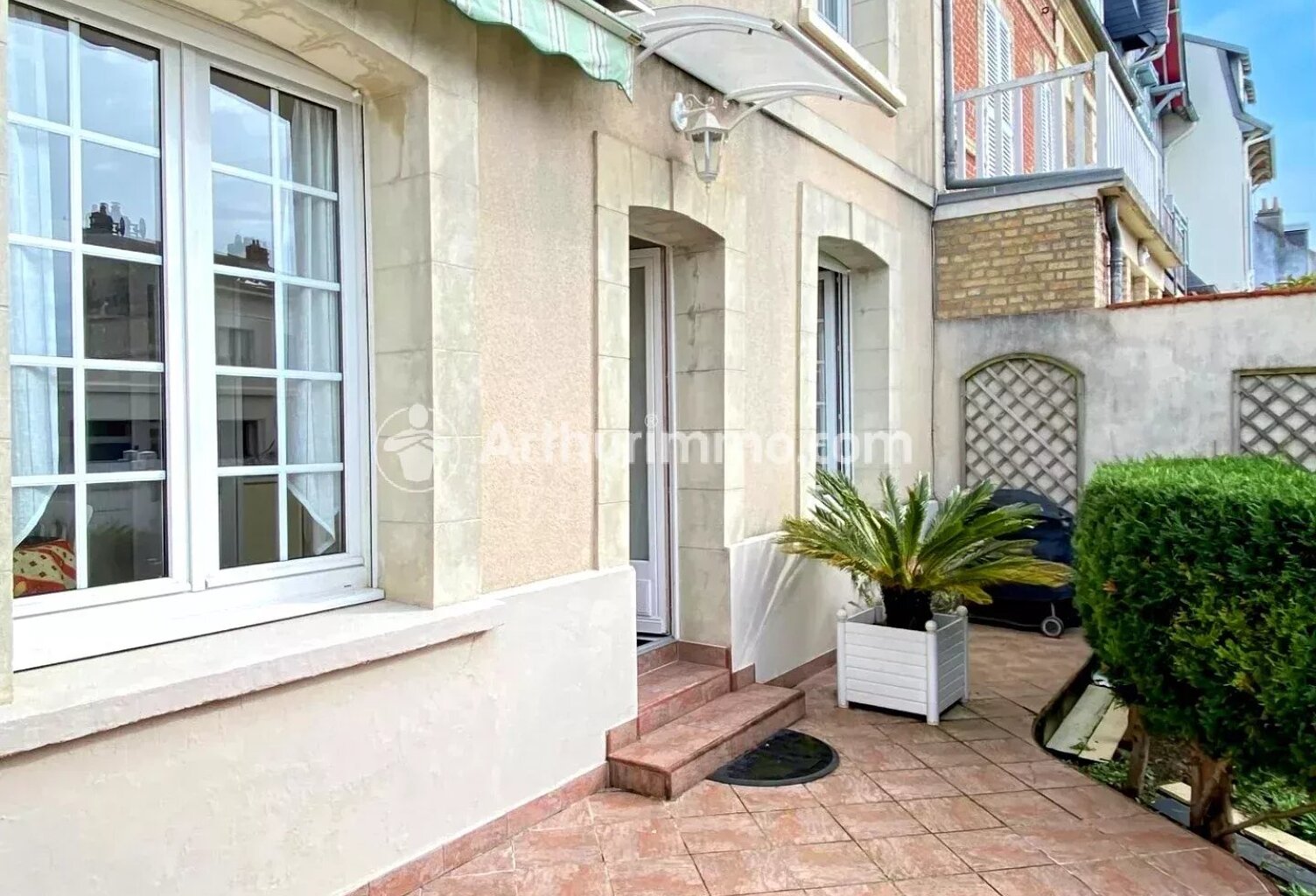 MAISON 7 PIECES PROCHE CENTRE VILLE — photo 1