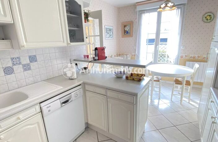 MAISON 7 PIECES PROCHE CENTRE VILLE — photo 5