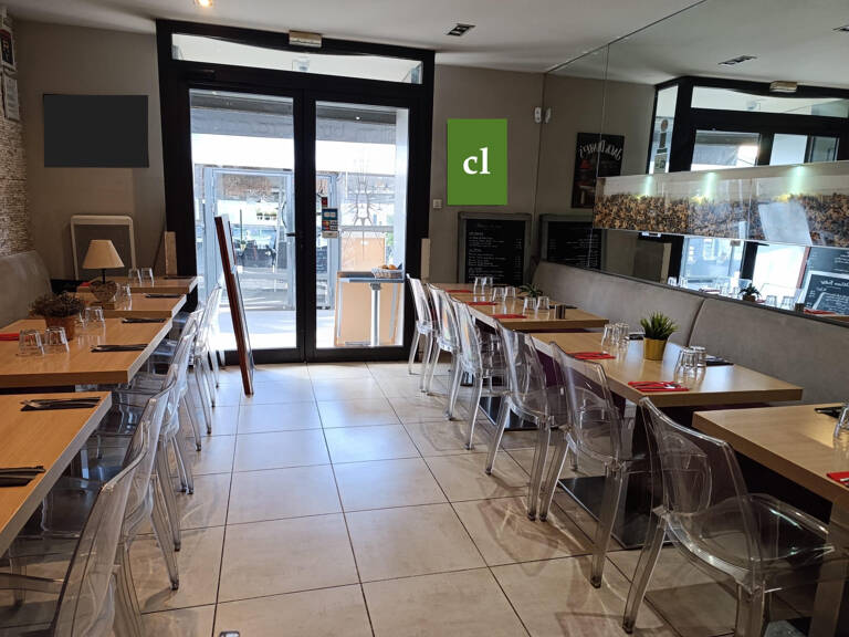 RESTAURANT ITALIEN AVEC TERRASSE ET COUR PRIVATIVE   MARSEIL — photo 1