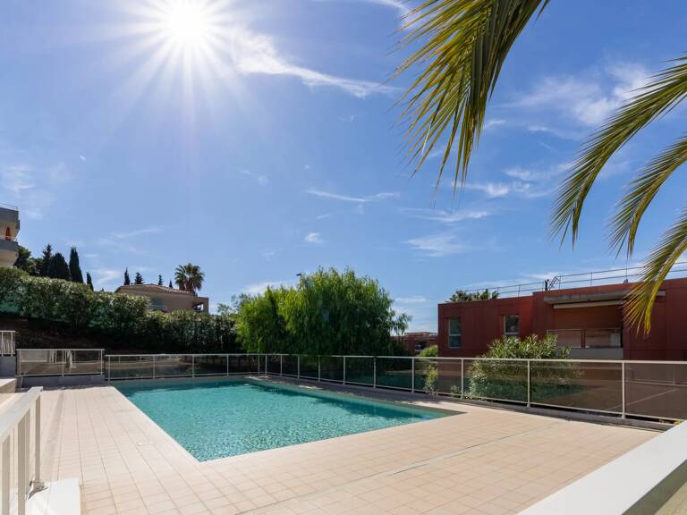 Résidence sécurisée, 2 pièces terrasse, piscine. — photo 1