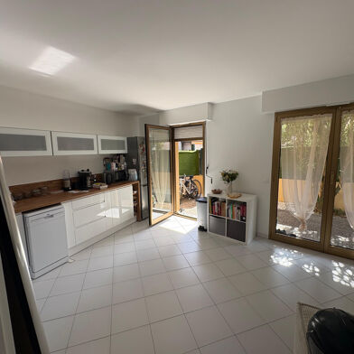 Appartement 2 pièces 274000 €