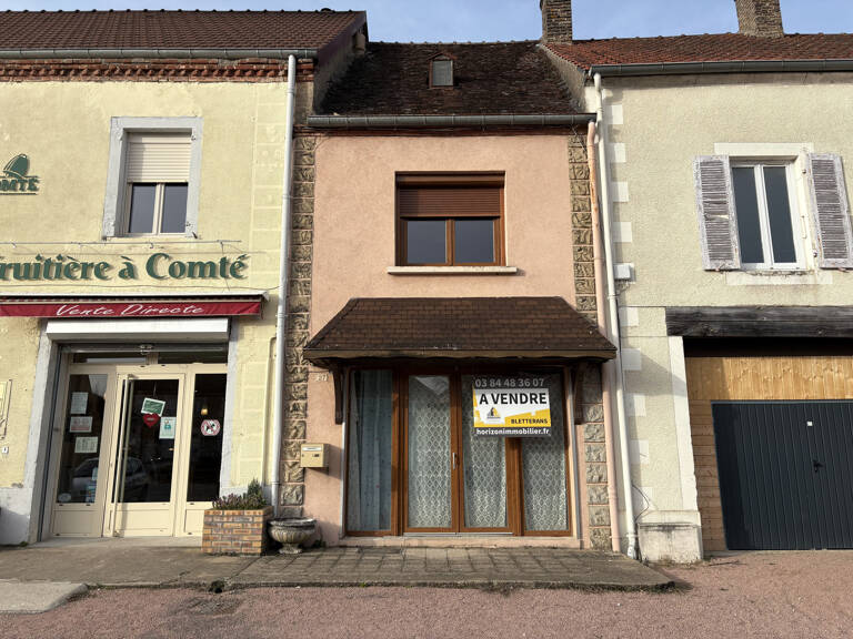 MAISON DE VILLAGE ... — photo 1