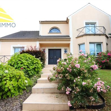 Maison 7 pièces 738400 €