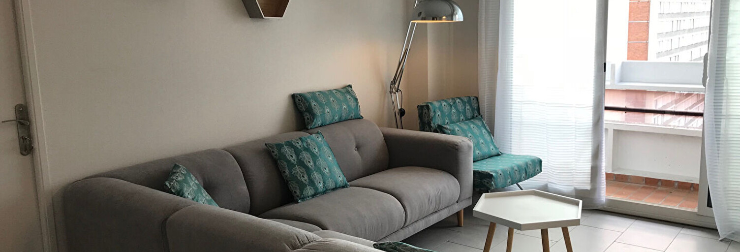 Appartement 6 Pièces 101 m² à louer à Bron (69500)