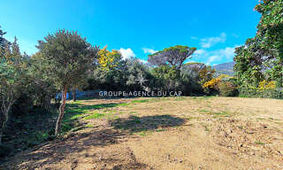 Terrain  707 m² à vendre à Roquebrune-sur-Argens (83380)