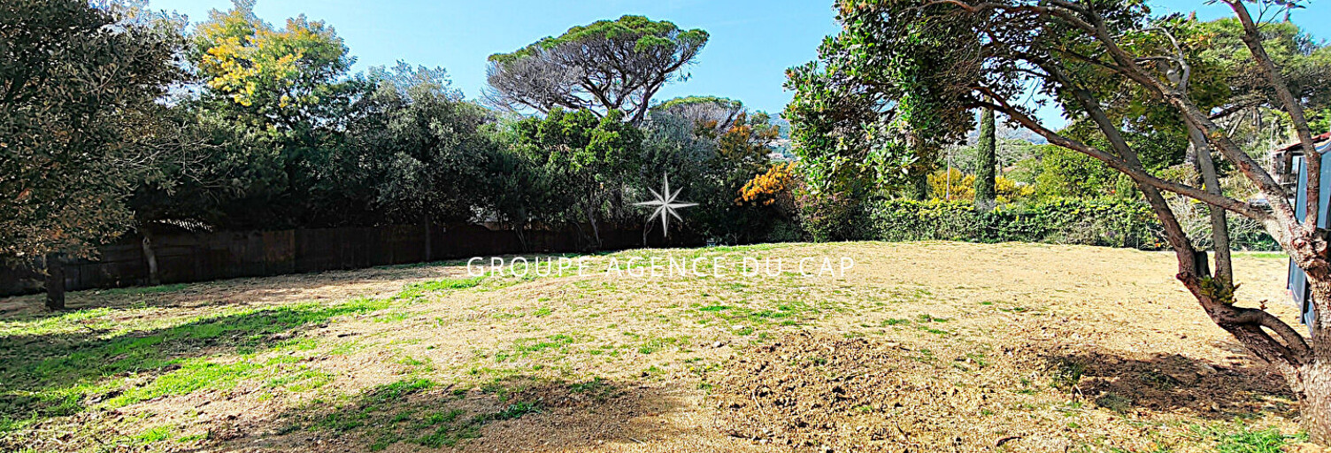 Terrain  707 m² à vendre à Roquebrune-sur-Argens (83380)