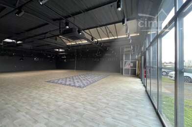 Commerce  939000 €