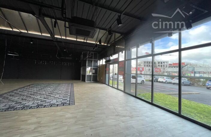 Local commercial — photo 3