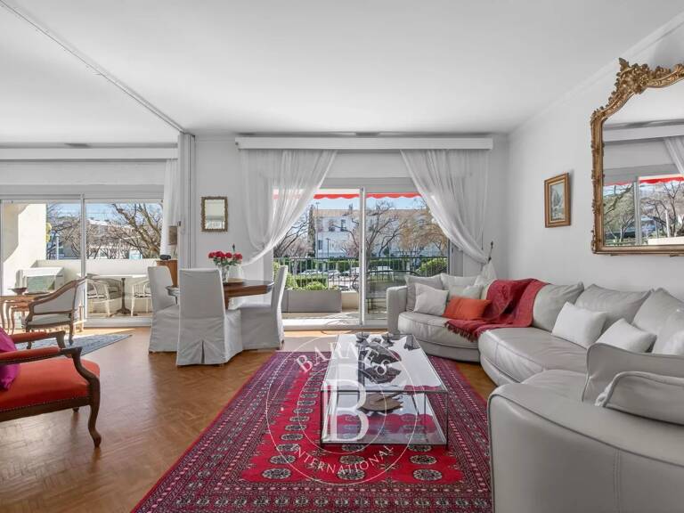 VENTE - 13008 - 2ème PRADO - APPARTEMENT - 2 CHAMBRES - TERRASSE — photo 1