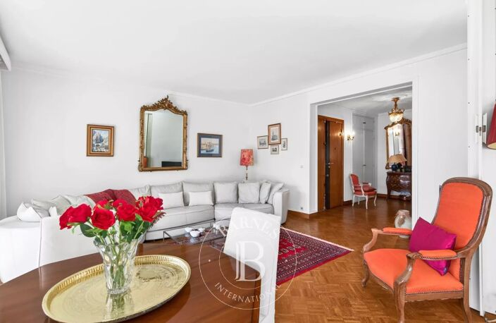 VENTE - 13008 - 2ème PRADO - APPARTEMENT - 2 CHAMBRES - TERRASSE — photo 2