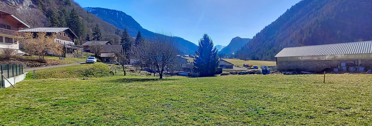 Terrain  738 m² à vendre à Saint-Jean-d'Aulps (74430)