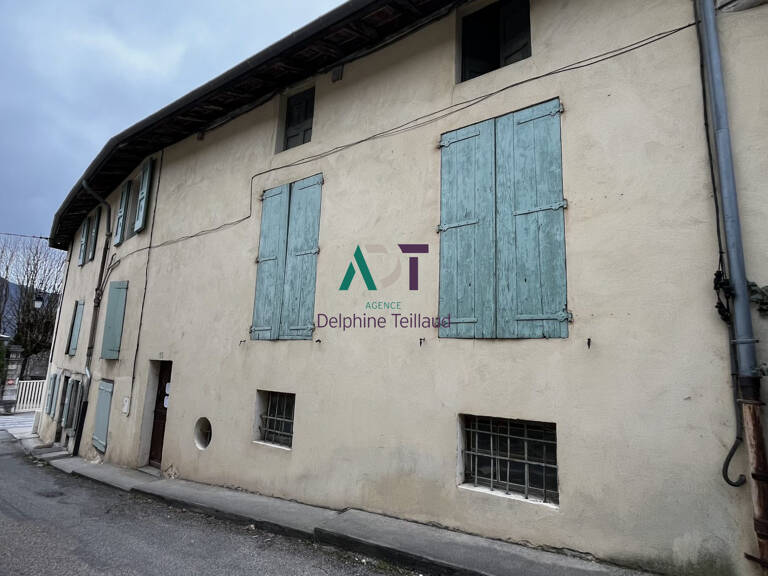 Ensemble immobilier à réhabiliter — photo 1
