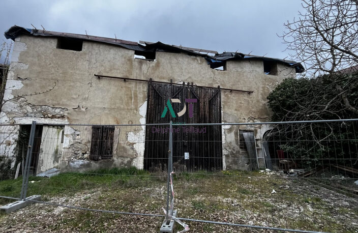 Ensemble immobilier à réhabiliter — photo 3