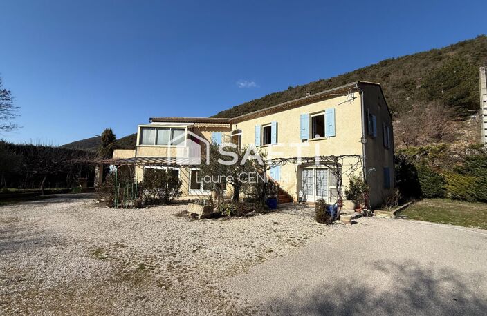 Maison de belle facture sur 12 500 m² de terrain — photo 3
