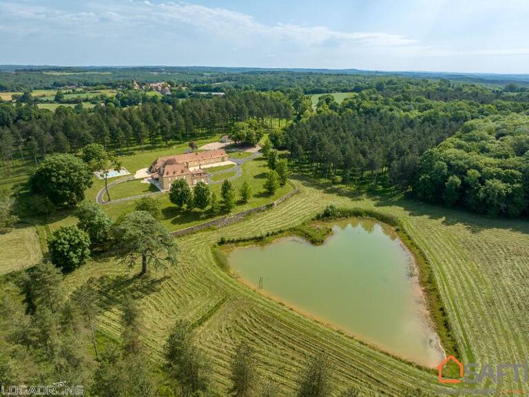 Magnifique manoir en pierre du 17 ème siècle. — photo 1