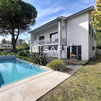 Maison 7 pièces 745000 €