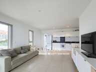 Superbe appartement de 70 m² avec vaste terrasse, vue mer, les pieds dans l'eau. — photo 4