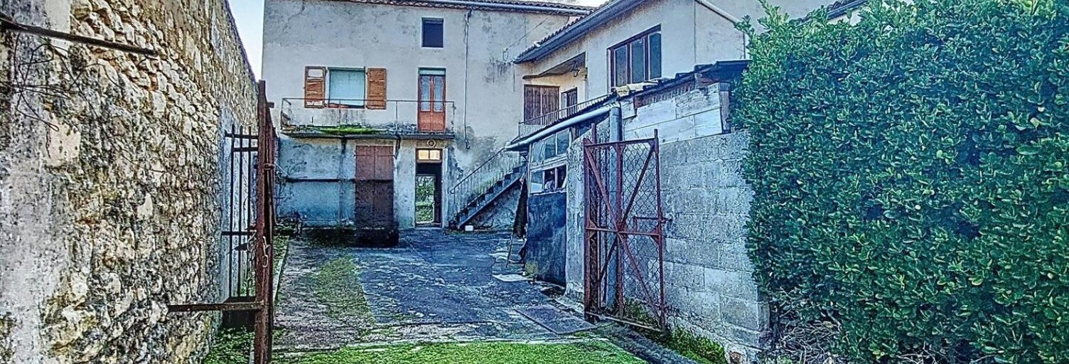 Maison 5 Pièces 180 m² à vendre à Touvre (16600)