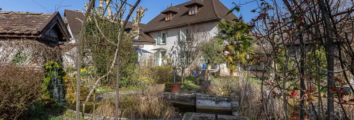 Maison 10 Pièces 219 m² à vendre à Les Avenières Veyrins-Thuellin (38630)