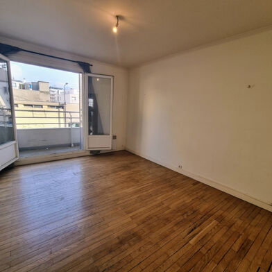 Appartement 2 pièces 552 €