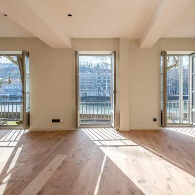 Appartement 4 pièces 579000 €