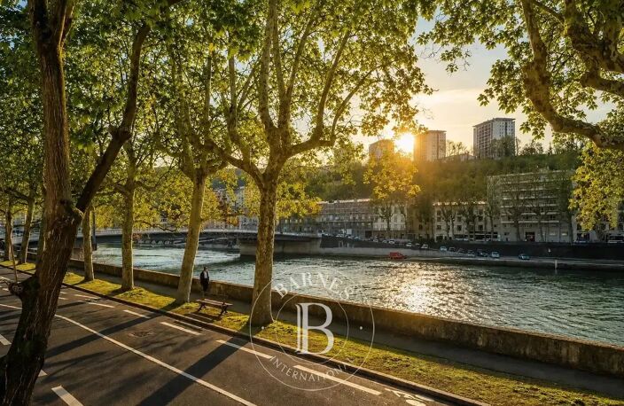 Lyon 1er – Quai Saint-Vincent – Appartement de 98,92 m² - 3 chambres — photo 2