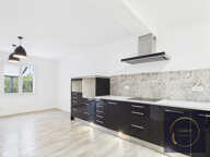 Appartement de 90m2 avec jardin, hangar et dépendance — photo 2