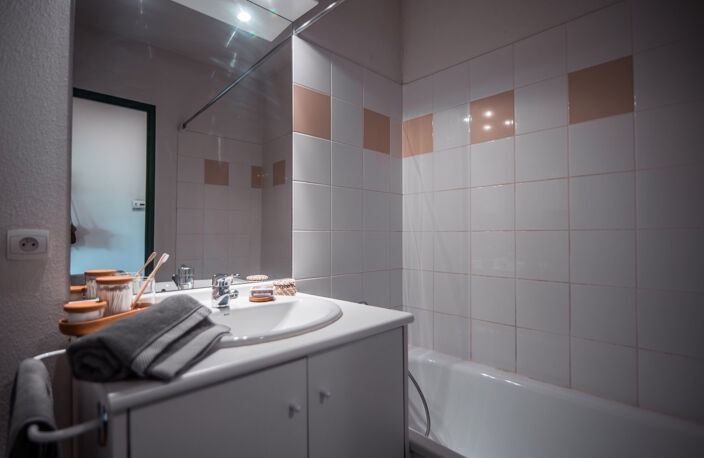 LYON PORTE DE GERLAND / VENISSIEUX - studio meublé 18,07 m² - spécial investisseur — photo 3