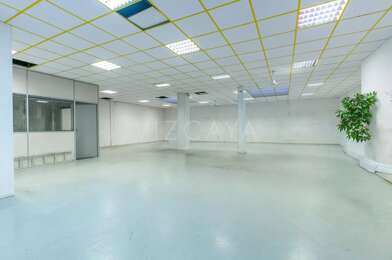 Commerce 3 pièces 5500 €