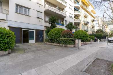 Commerce 3 pièces 5500 €