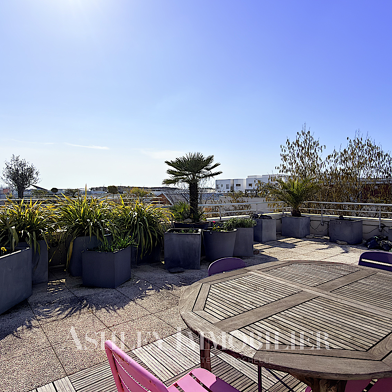 Appartement 4 pièces 1627500 €