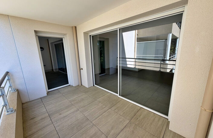 T2 48 m2 avec terrasse et parking - Ortolan — photo 2