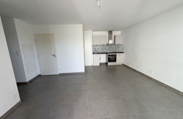 T2 48 m2 avec terrasse et parking - Ortolan — photo 4