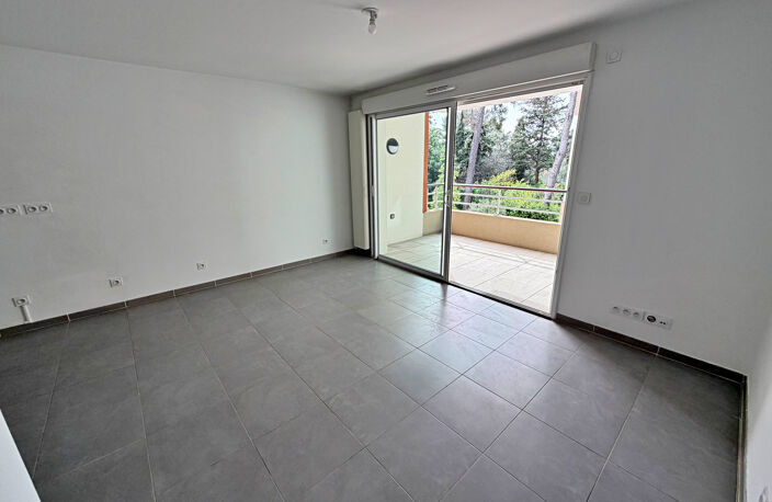T2 48 m2 avec terrasse et parking - Ortolan — photo 5