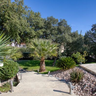 Maison 5 pièces 880000 €