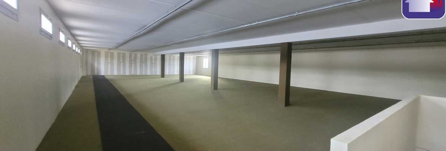 Commerce  338 m² à louer à Varilhes (09120)