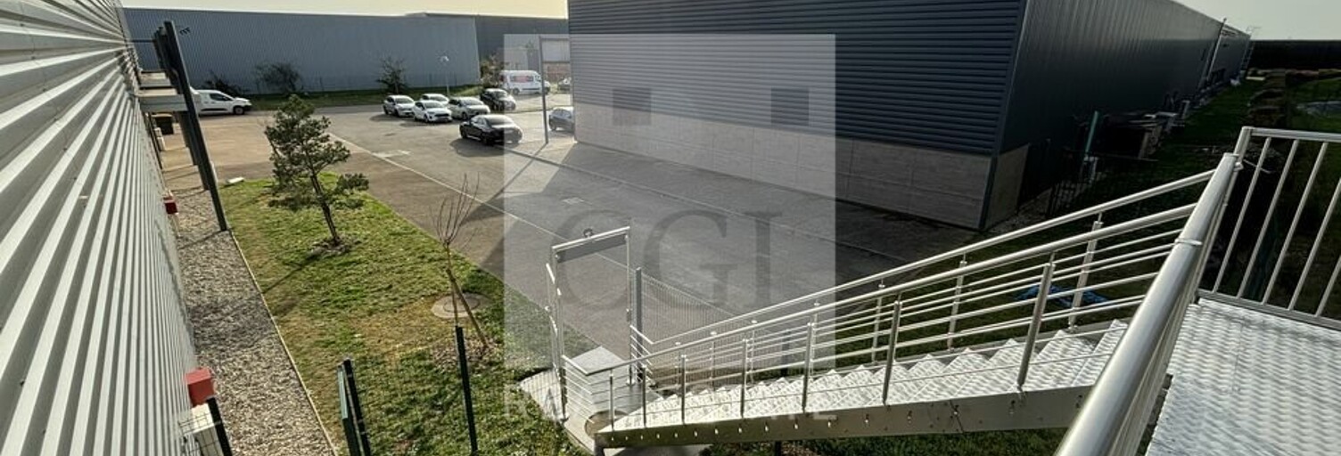 Bureau  113 m² à louer à Saint-Bonnet-de-Mure (69720)