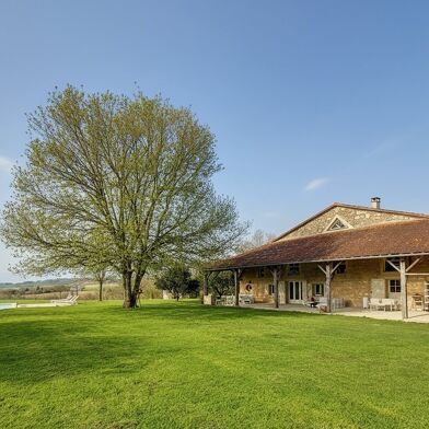 Maison 9 pièces 690000 €