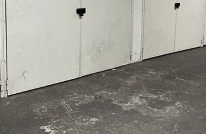Garage — photo 4