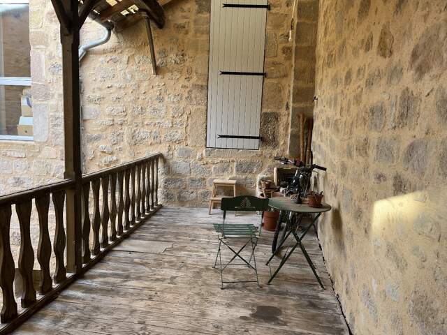 Appartement à rénover — photo du bien