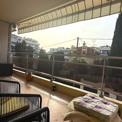 Appartement 1 pièces 240000 €