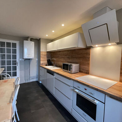 Appartement 4 pièces 332000 €