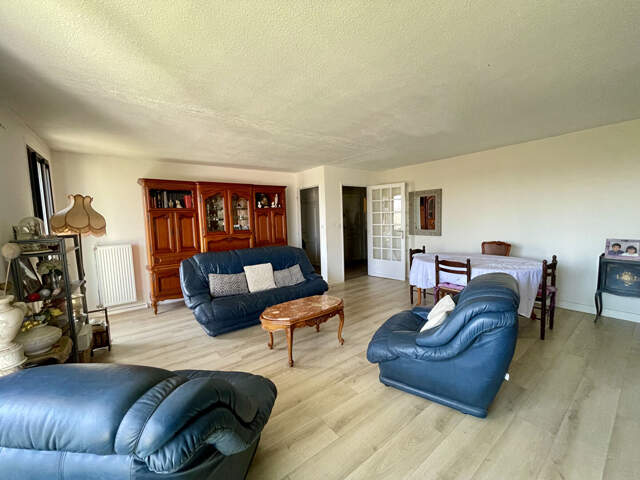 EXCLUSIVITE ANGLET - HARDOY - Appartement de Type 4 avec Garage — photo du bien